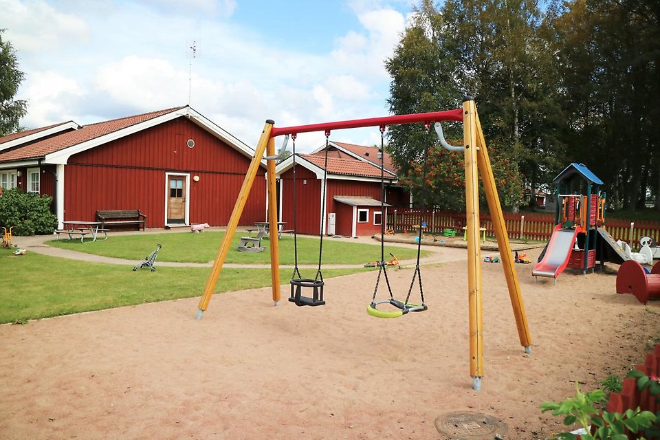Lekplatsen utanför Lillgårdens förskola.
