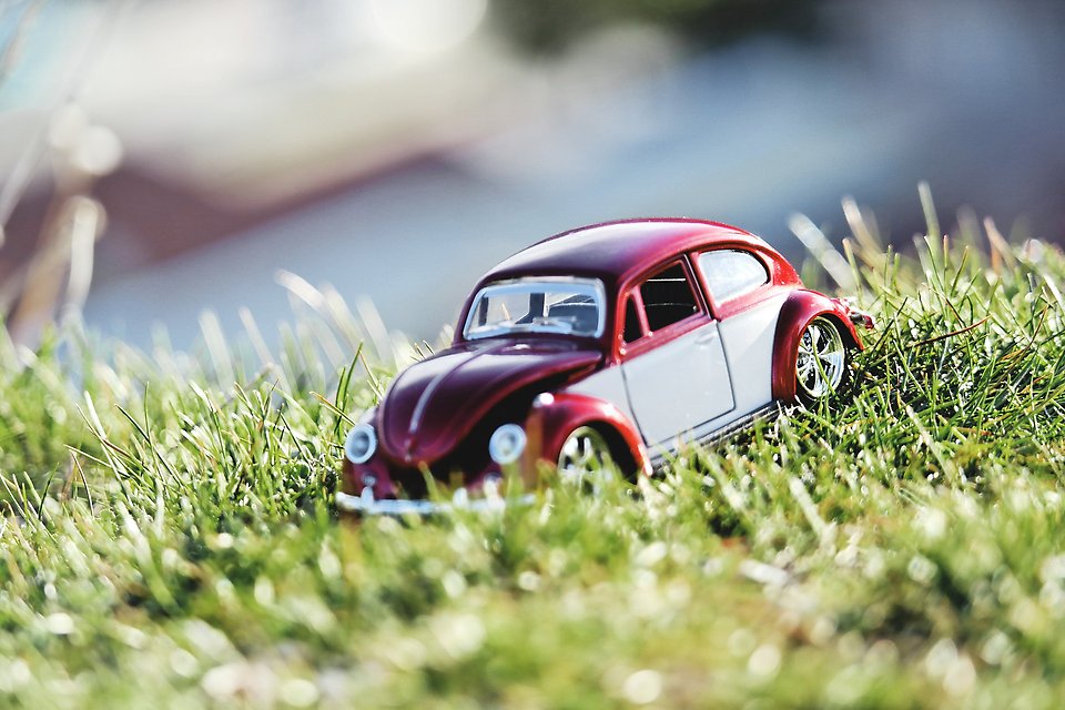 Foto av en VW Bubbla i miniatyr.