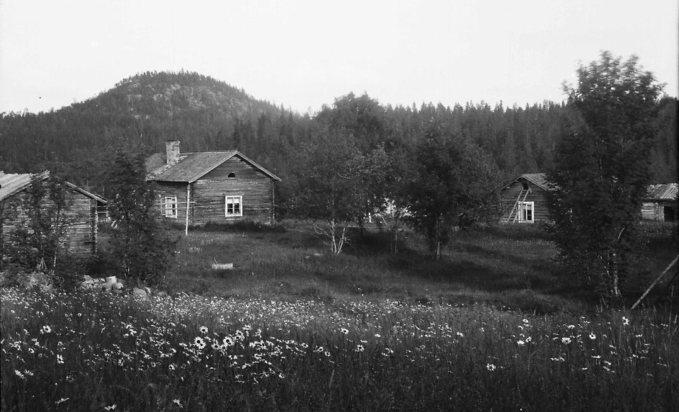 Staffasgårn och Storklitten, Vakerskogen, Järna Finnmark